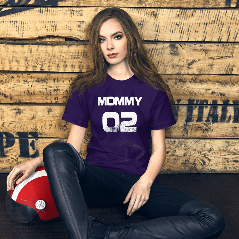 Mommy 02 Unisex t-shirt - Team Purple XS