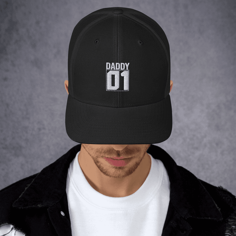 Daddy 01 Trucker Cap / Black Daddy 01 Trucker Cap